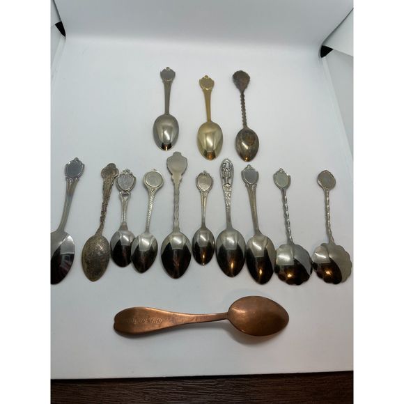 Lot of 14 US Cities and States Collector Spoons - Picture 7 of 7